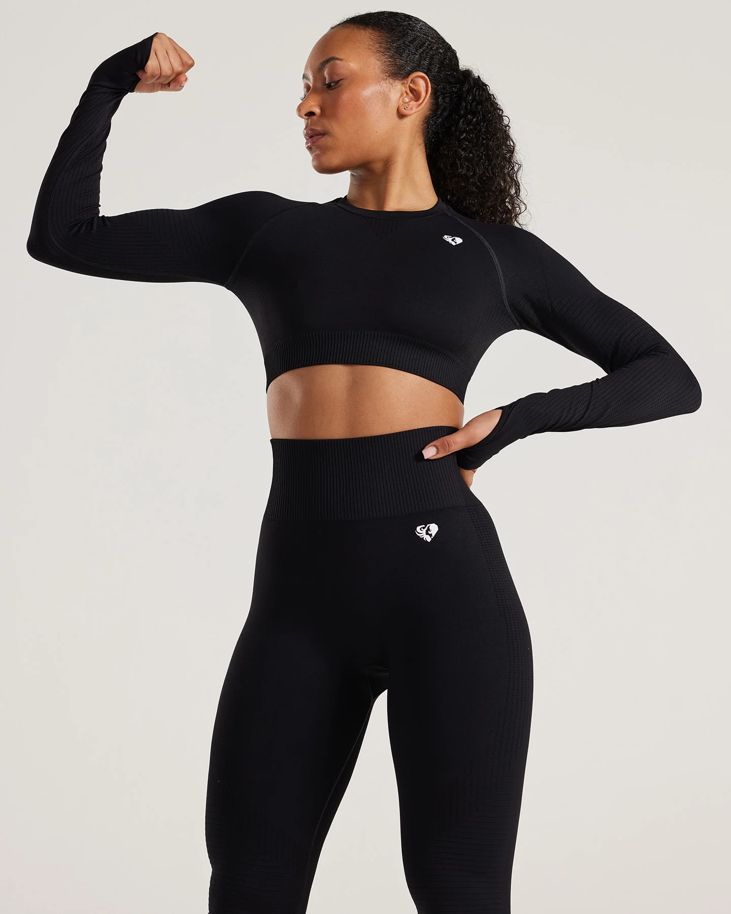 Power Seamless Long Sleeve Crop Top | Black - Image 6